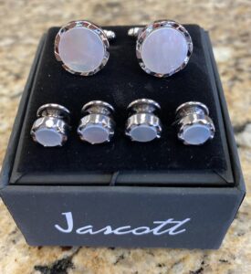 Pearl cufflinks and studs set.