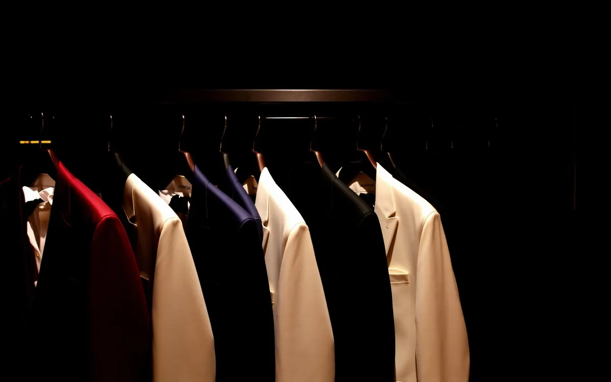 Foresto Tuxedo, business photo 2